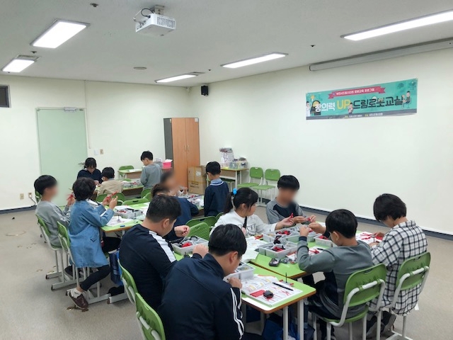 5-2.부천시 드림스타트 로봇교실.jpg